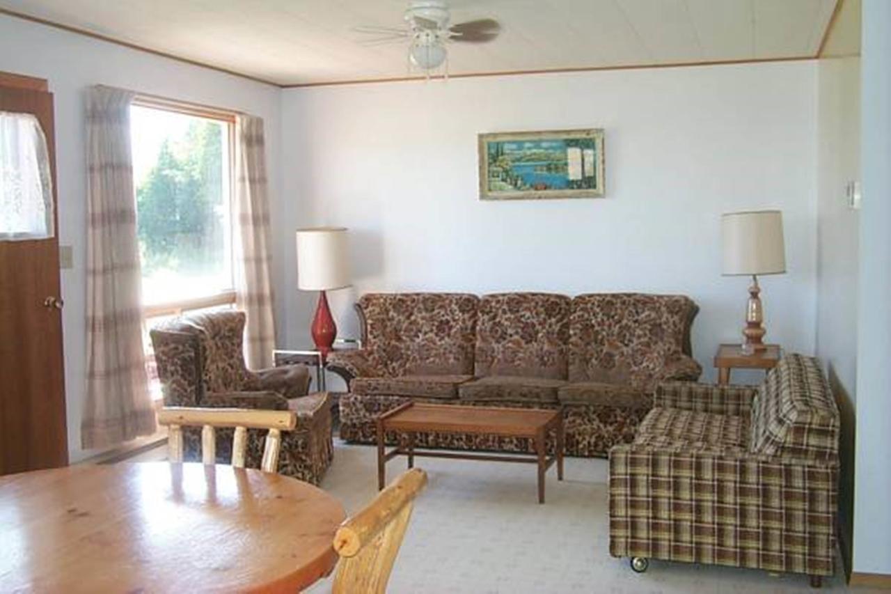 Wee Point Resort Manitowaning Kamer foto