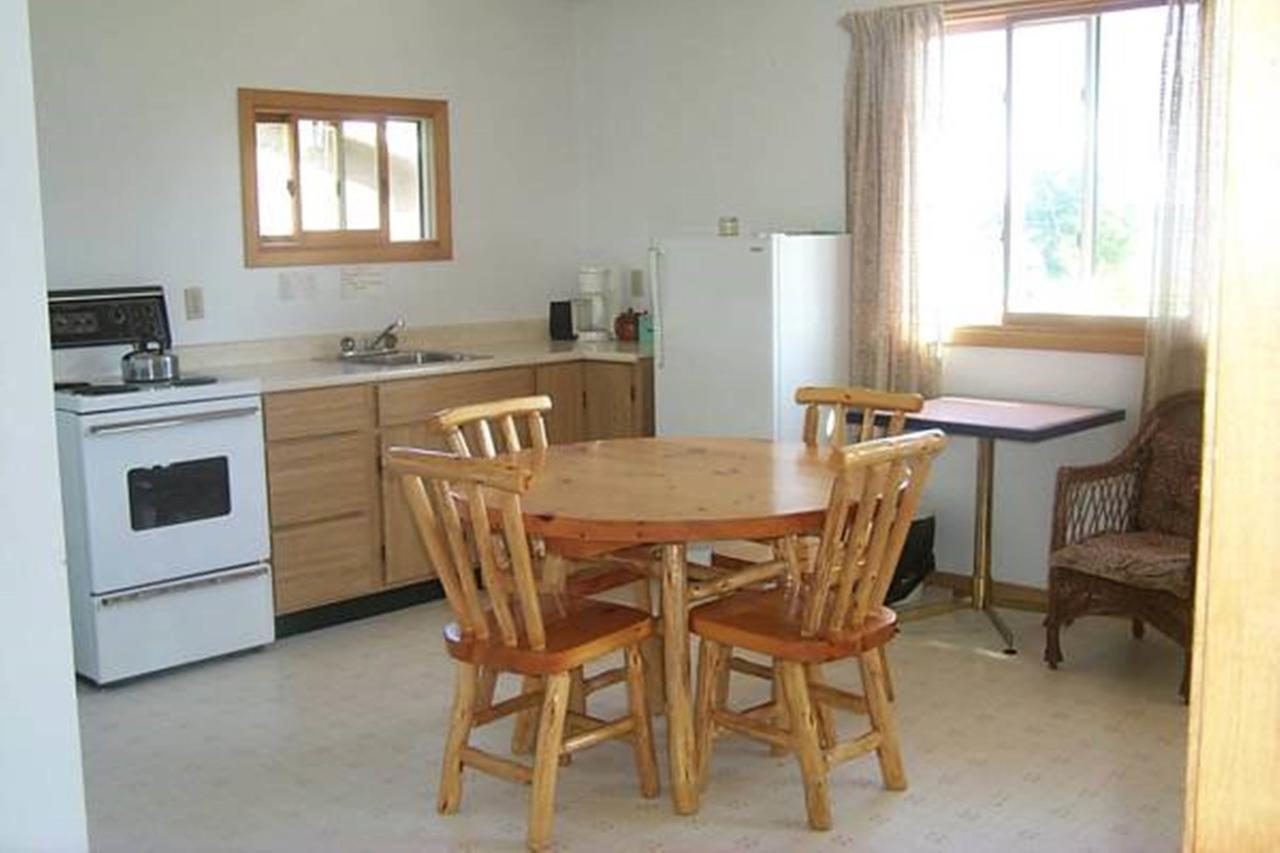 Wee Point Resort Manitowaning Kamer foto
